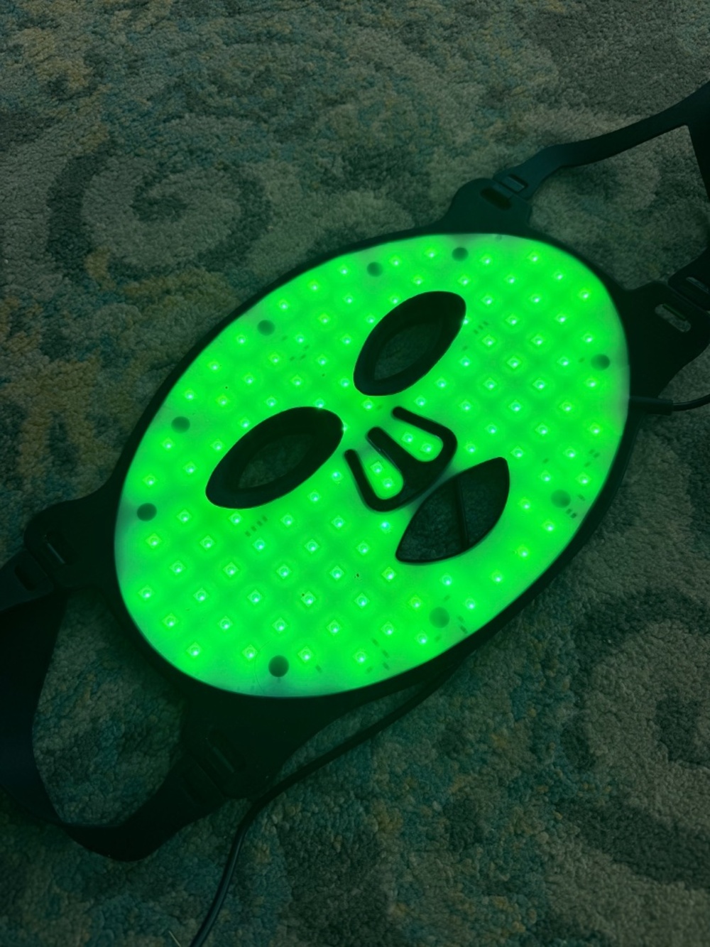 Red Light  Mask - Picture 3 of 9